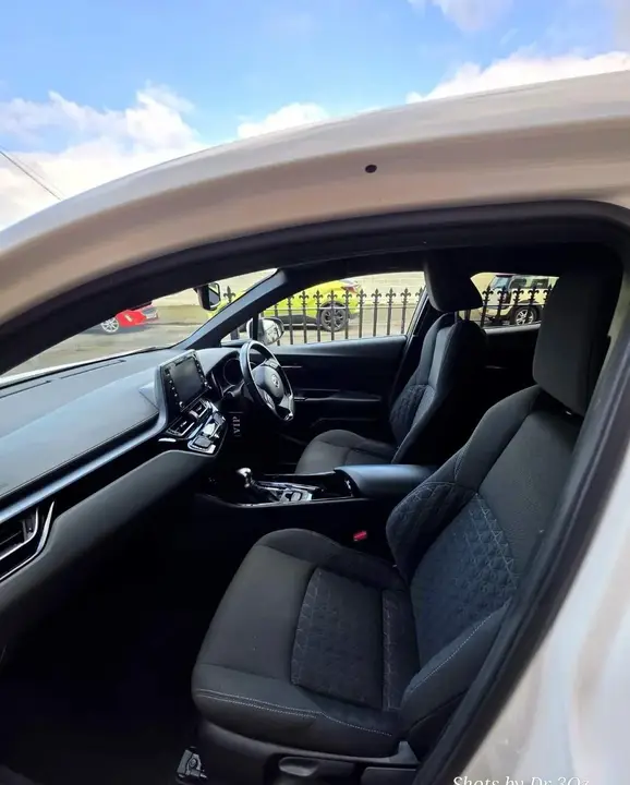 Toyota C-Hr 2021 photo 3