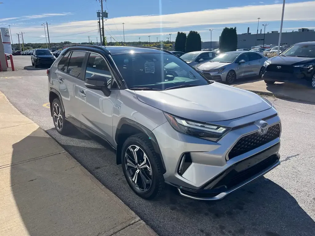 Toyota Rav4 2023 photo 3