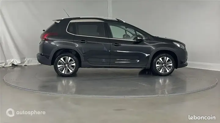 Peugeot 2008 2019 photo 4
