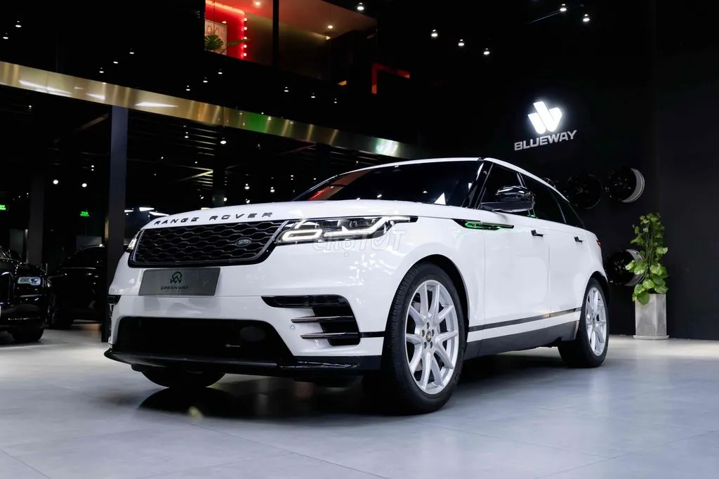 Land Rover Range Rover Velar 2022 photo 2