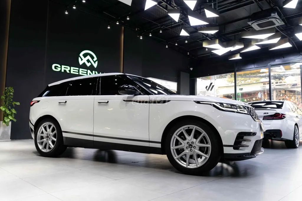 Land Rover Range Rover Velar 2022 photo 4