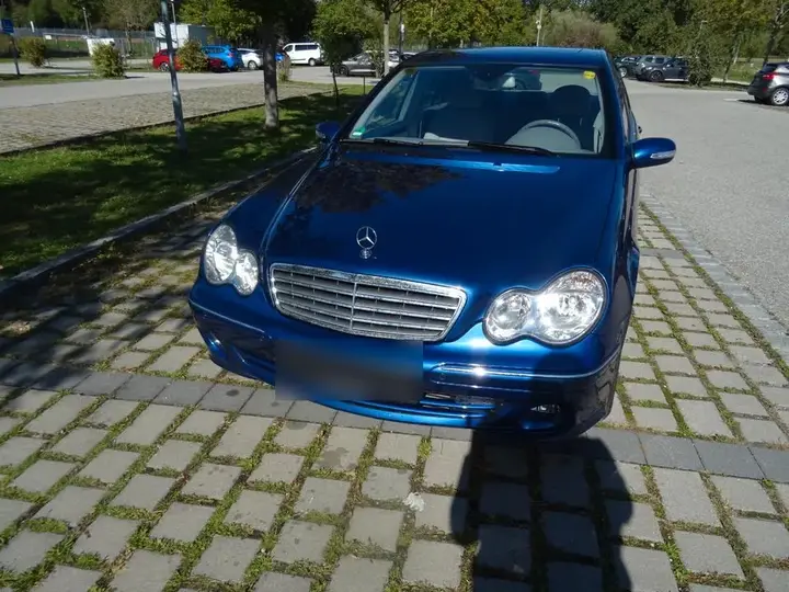 Mercedes-Benz W203
