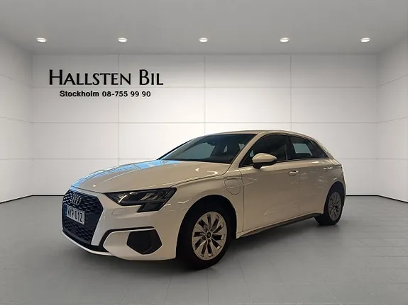 Audi A3 2021 photo 2