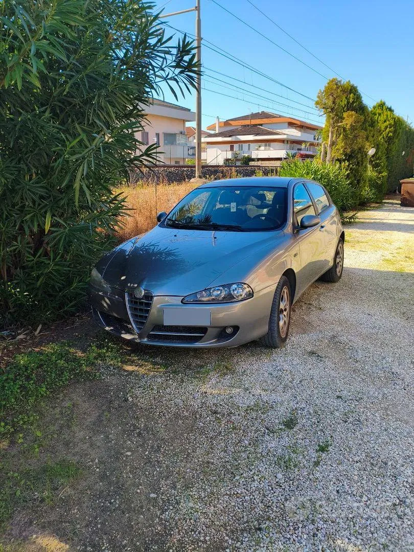 Alfa Romeo 147