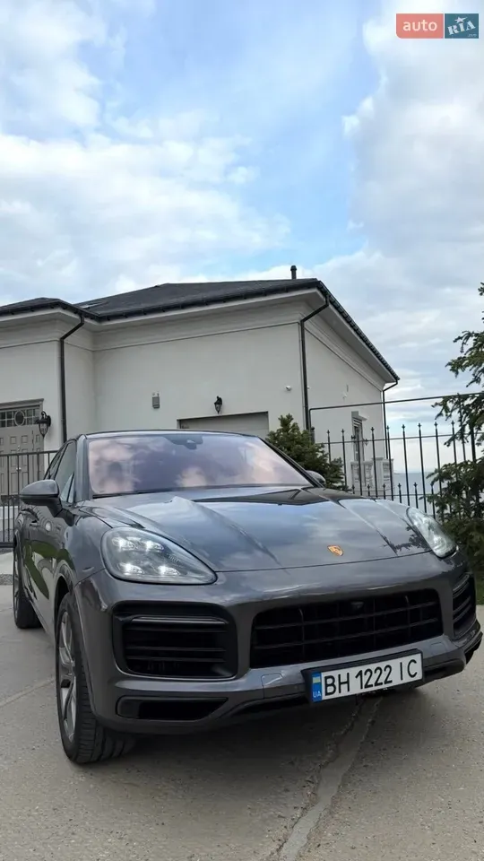 Porsche Cayenne Coupe 2022 photo 3
