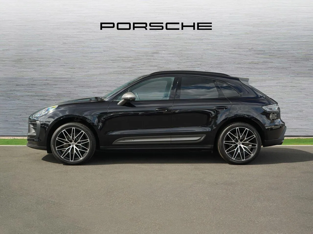 Porsche Macan 2026 photo 2