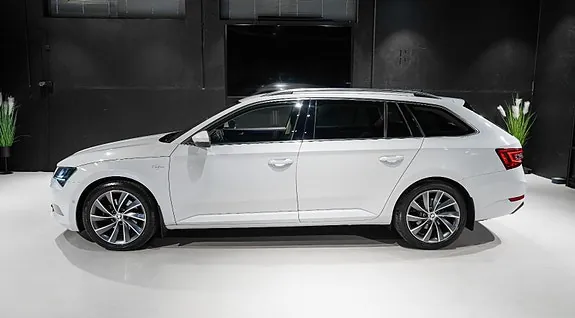 Skoda Superb 2018 photo 3