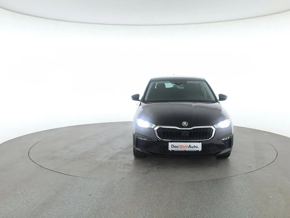 Skoda Scala 2025 photo 2