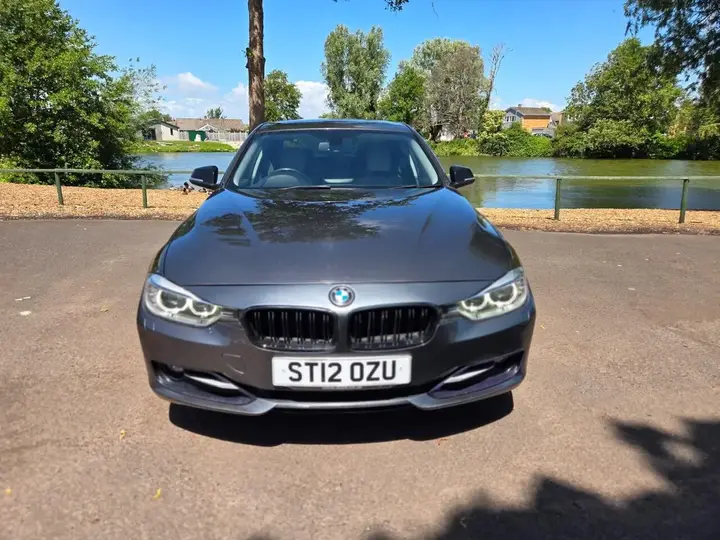 BMW 3 Series 2012 photo 5