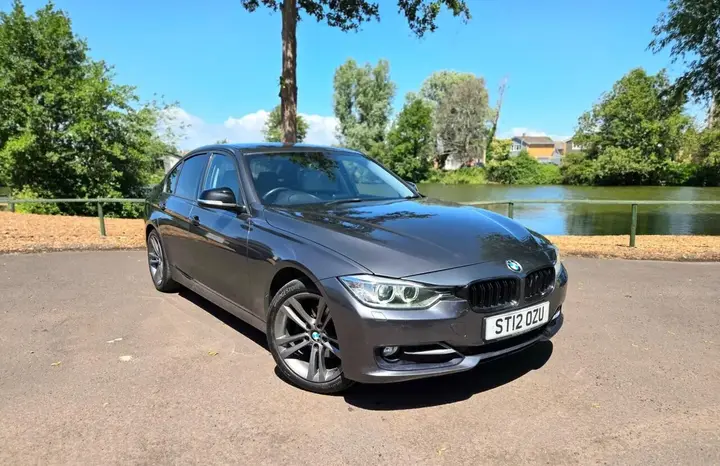 BMW 3 Series 2012 photo 4