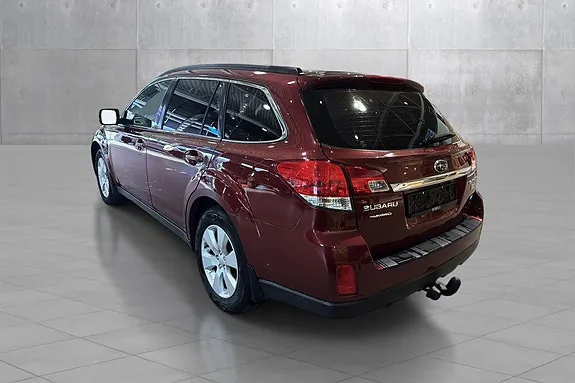 Subaru Outback 2010 photo 3