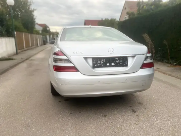 Mercedes-Benz S-Class 2006 photo 2