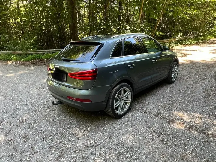 Audi Q3 2012 photo 3