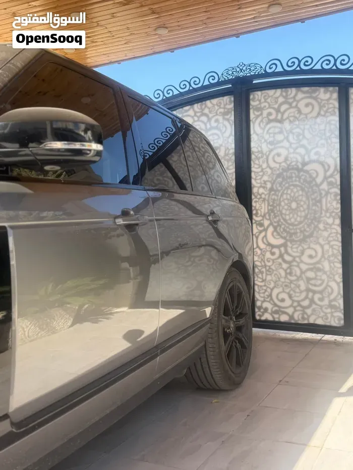 Land Rover Range Rover Vogue 2020 photo 4