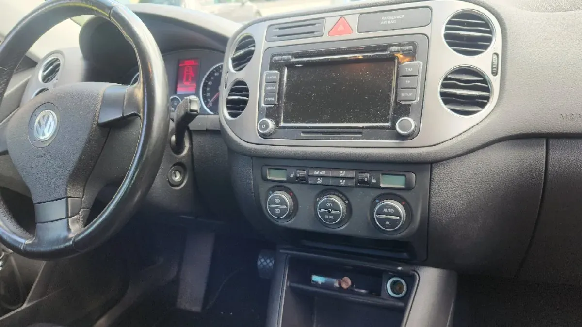 Volkswagen Tiguan 2009 photo 3