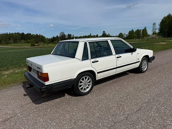 Volvo 740 1988 photo 4