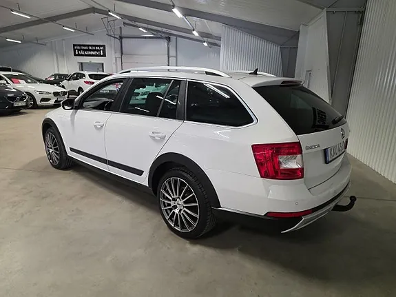 Skoda Octavia Scout 2016 photo 5