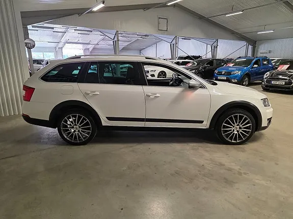 Skoda Octavia Scout 2016 photo 3