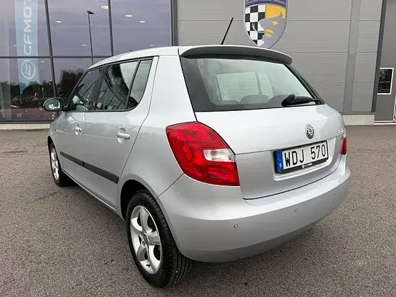 Skoda Fabia 2013 photo 4