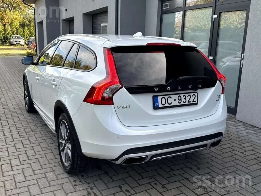 Volvo V60 2017 photo 4