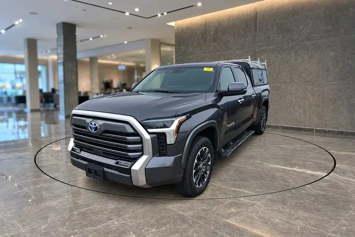 Toyota Tundra 2023 photo 3