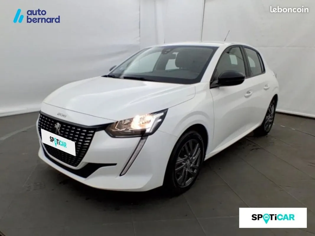 Peugeot 208 2022 photo 3