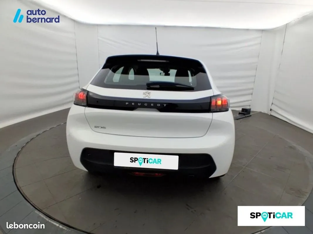 Peugeot 208 2022 photo 5