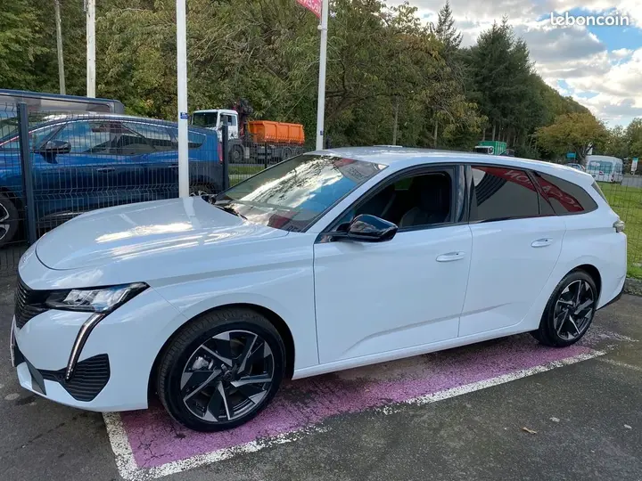Peugeot 308 2025 photo 3