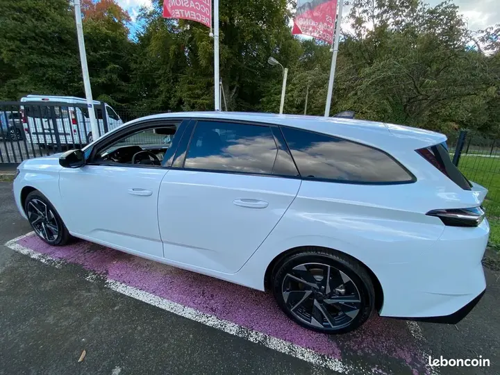 Peugeot 308 2025 photo 4