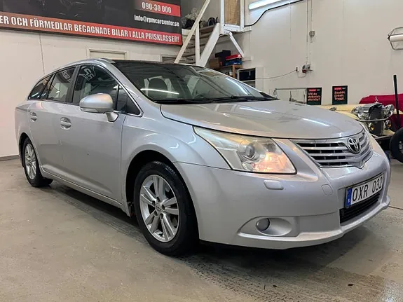 Toyota Avensis 2010 photo 2