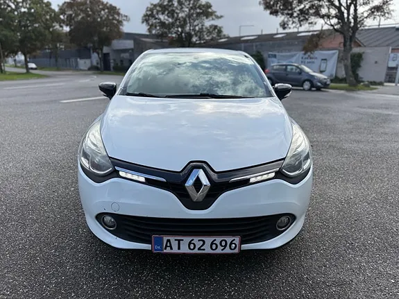 Renault Clio Iv 2013 photo 2