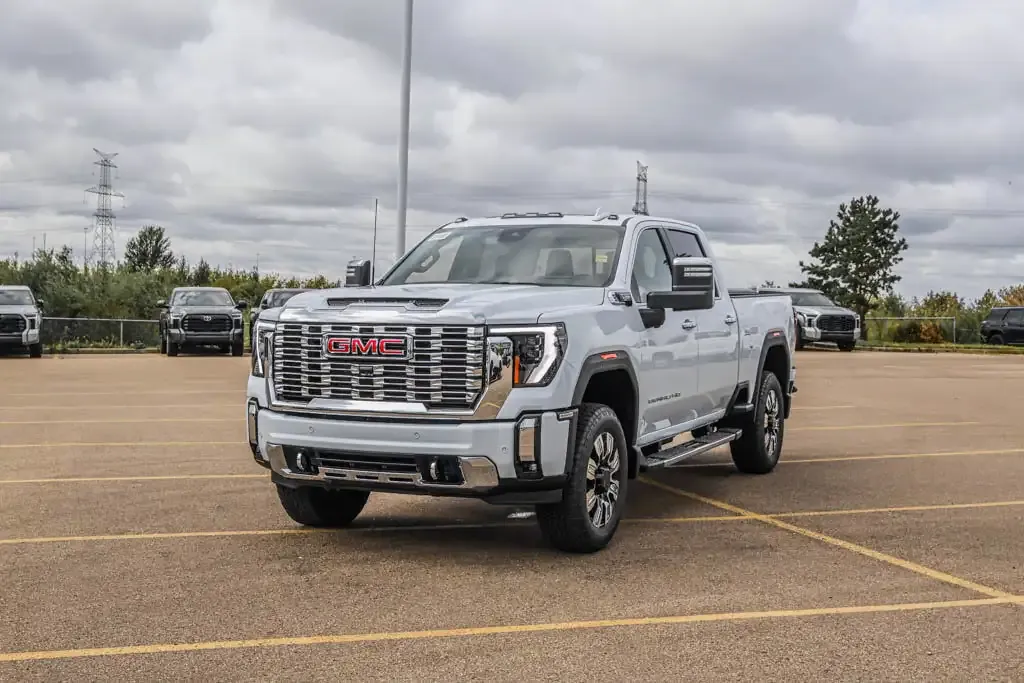 GMC Sierra 3500Hd 2026 photo 4