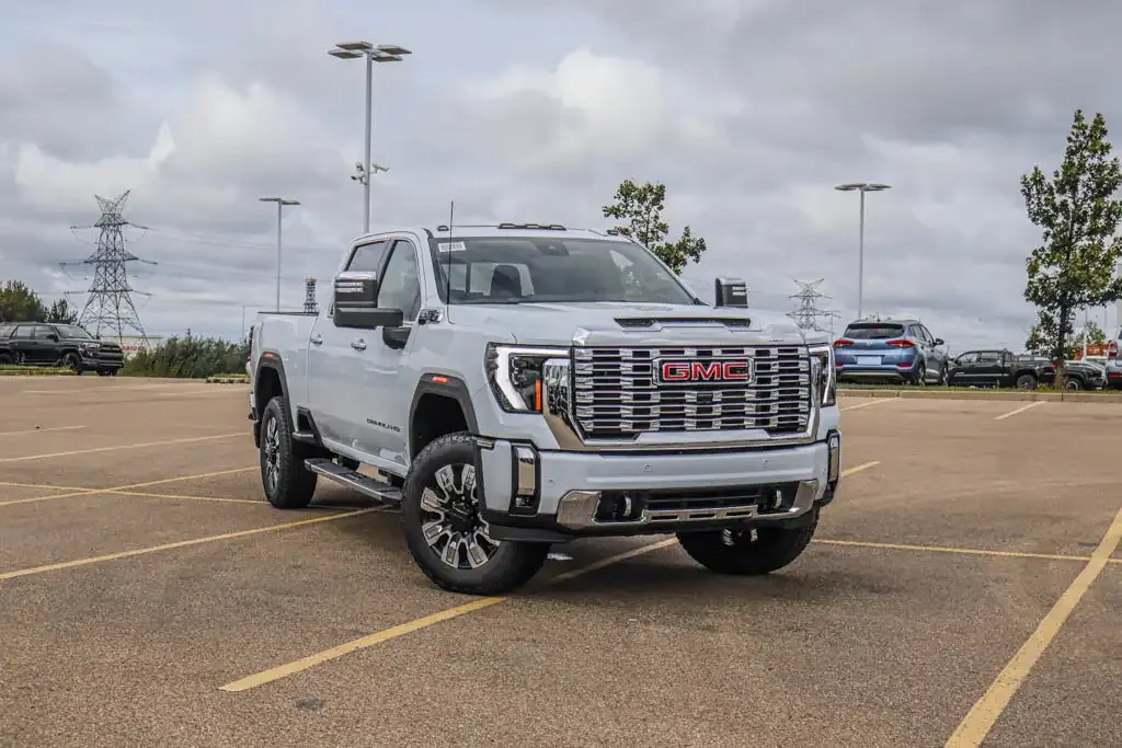 GMC Sierra 3500Hd 2026 photo 2