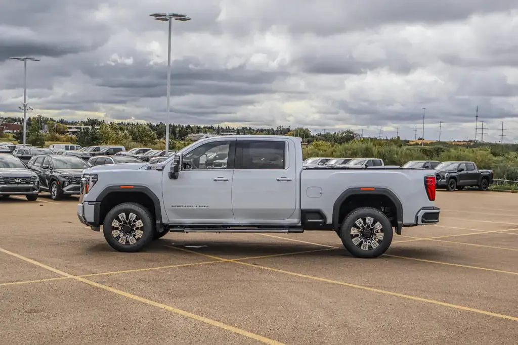 GMC Sierra 3500Hd 2026 photo 5