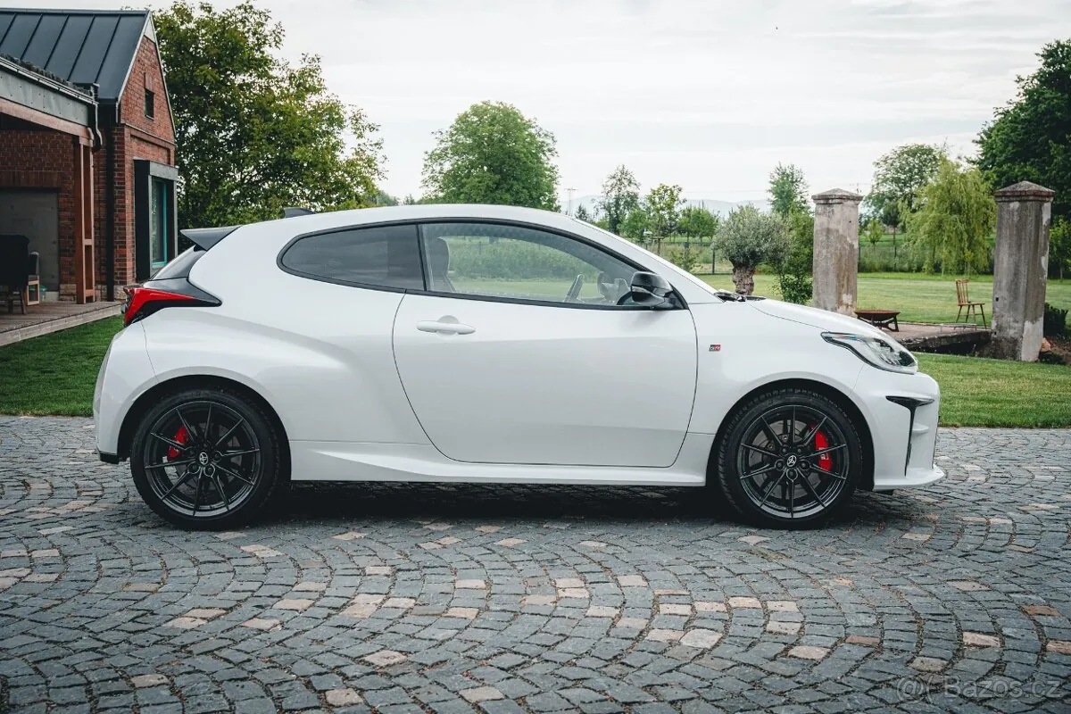 Toyota Yaris 2021 photo 3