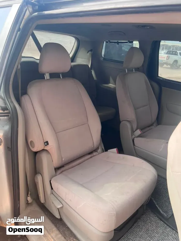 Kia Sedona 2015 photo 4