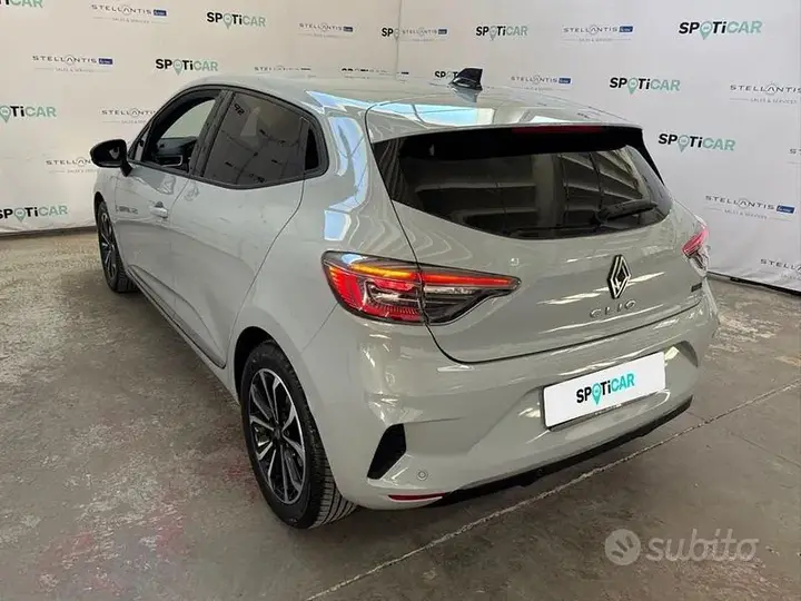 Renault Clio 2024 photo 3