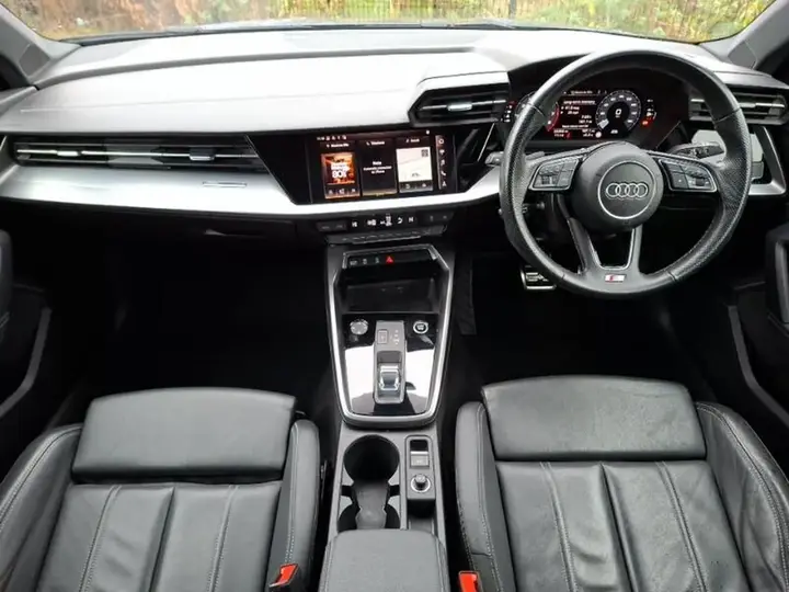 Audi A3 2023 photo 3