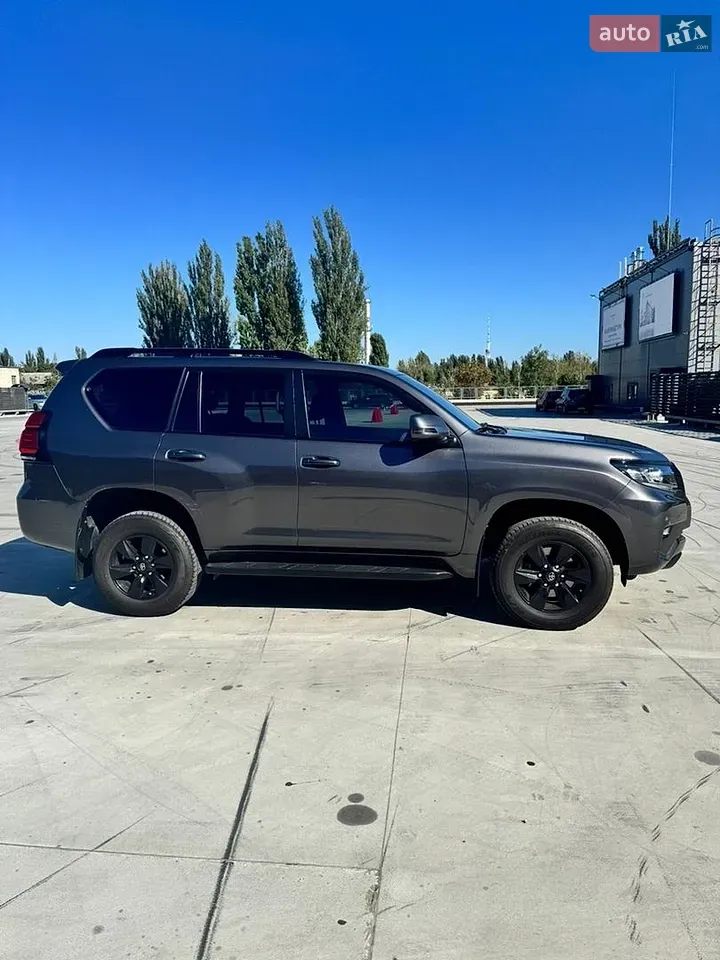 Toyota Land Cruiser Prado 2019 photo 3