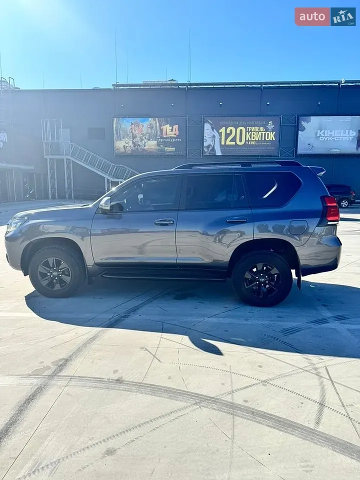Toyota Land Cruiser Prado 2019 photo 4