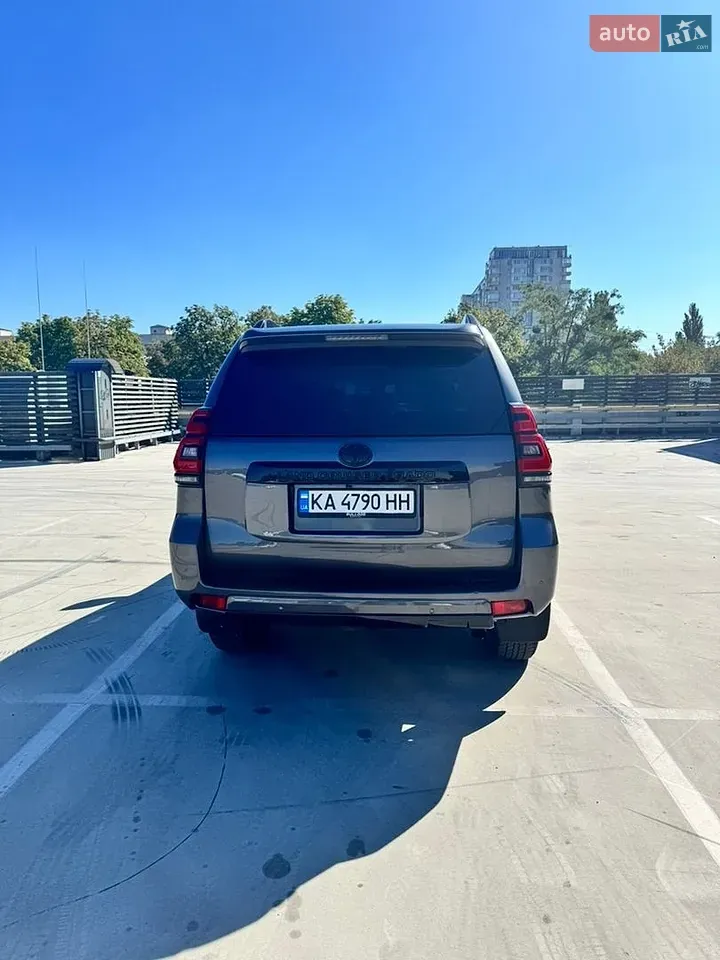 Toyota Land Cruiser Prado 2019 photo 5