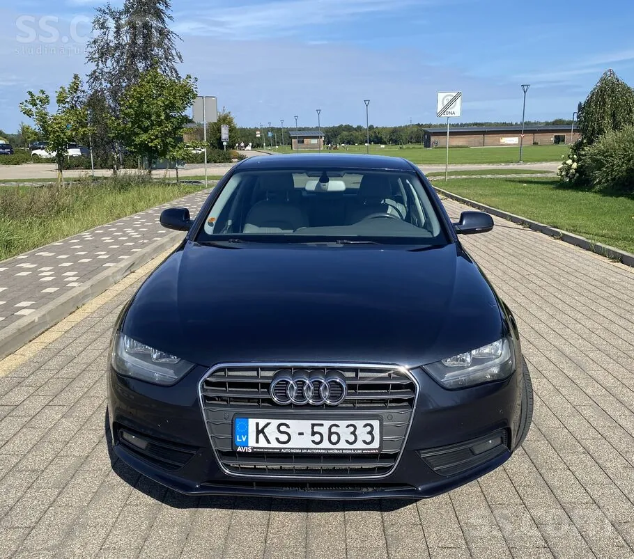 Audi A4 2012 photo 3