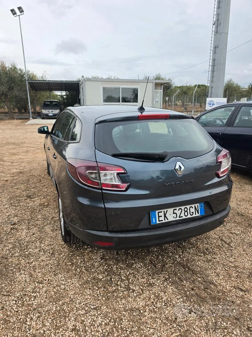Renault Megane 2011 photo 3