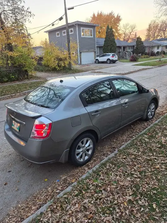 Nissan Sentra 2012 photo 4
