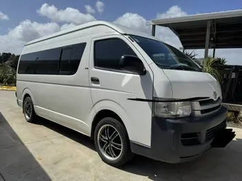 Toyota Hiace 2009 photo 2