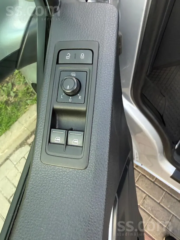 Volkswagen Caravelle 2015 photo 5