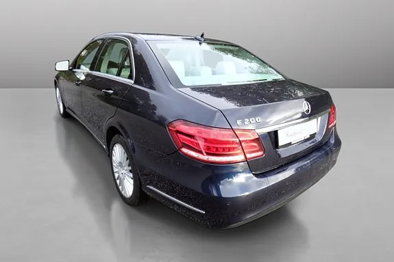 Mercedes-Benz E200 2014 photo 3