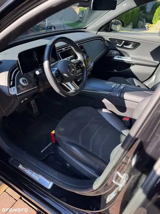 Mercedes-Benz E-Class 2023 photo 5