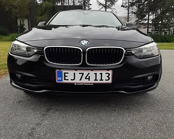 BMW 318D 2016 photo 2