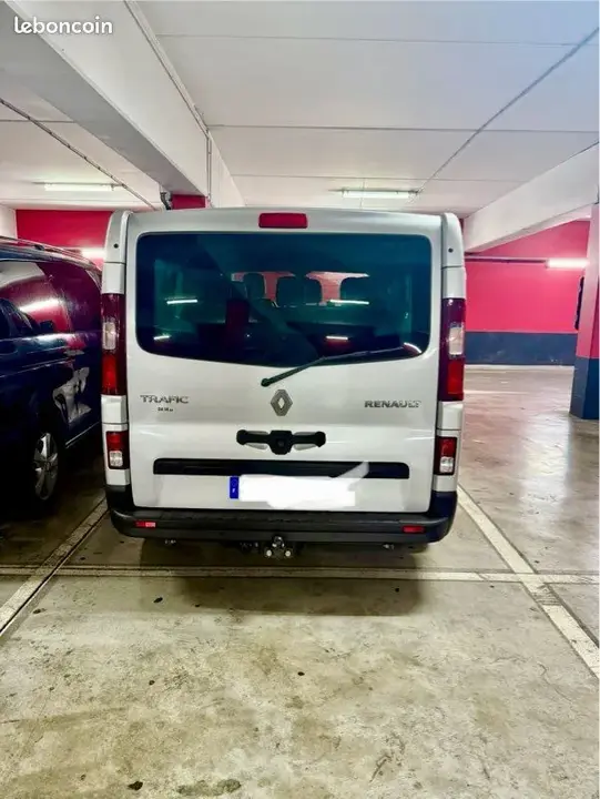 Renault Trafic 2015 photo 3